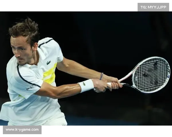 梅德维德夫六战全胜布勃里克 决赛中占据心理优势展现强大实力