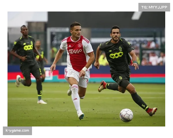 阿贾克斯欧冠失利后联赛战平 连续不胜与榜首分差拉大至八分